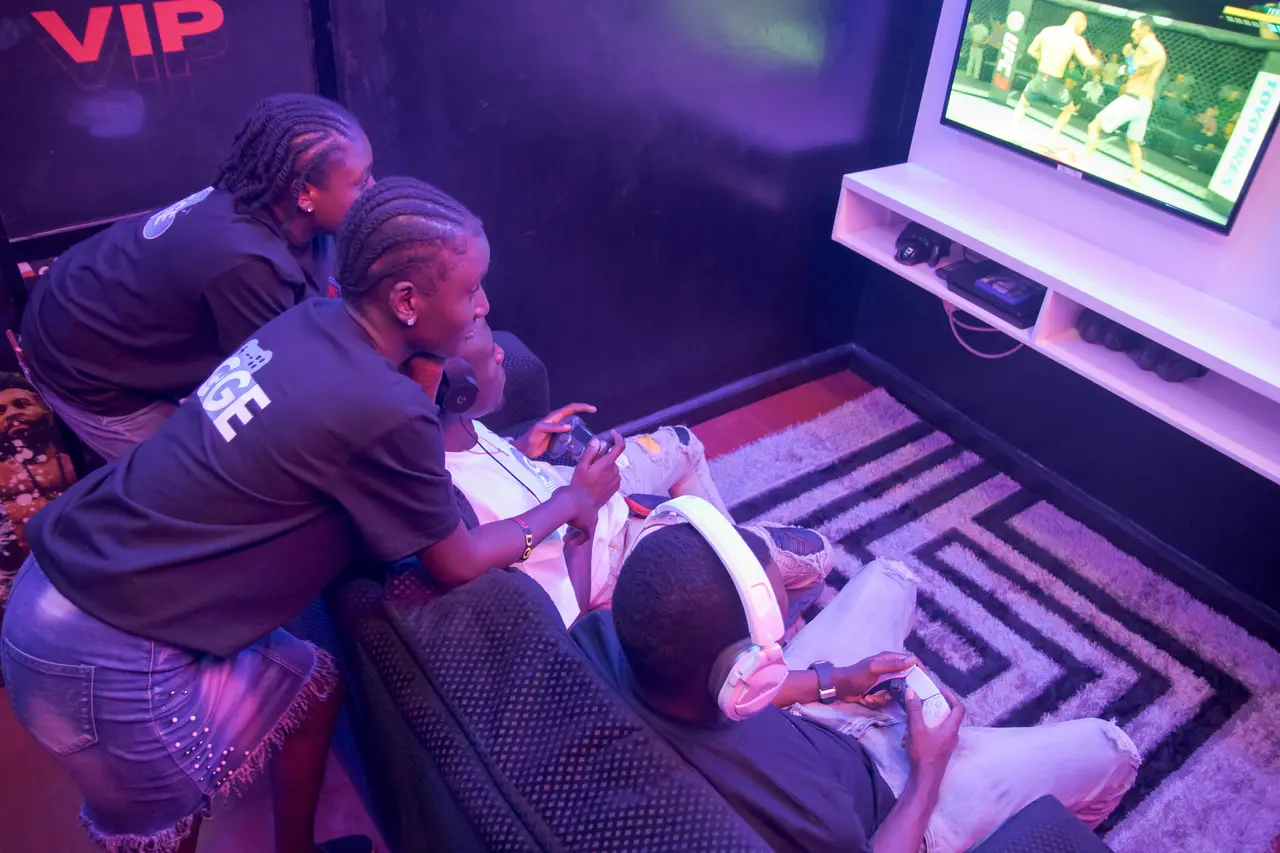 A squad mid-session at the CGE lounge